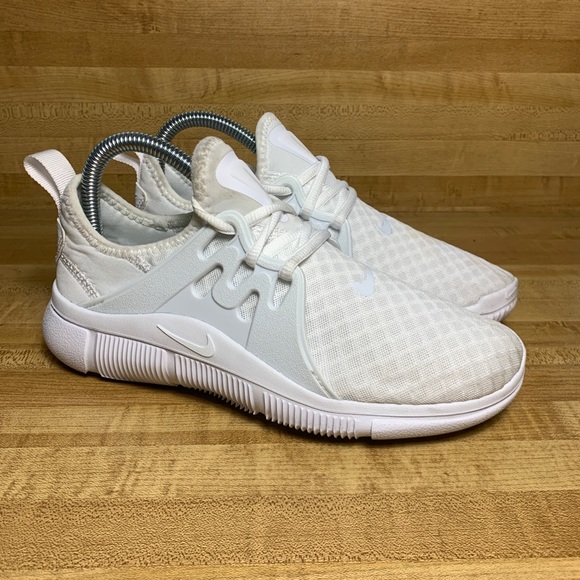 nike acalme women's running shoes